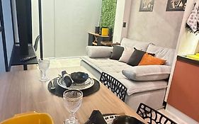 Lindo Studio na Frente do Shopping Eldorado Completo!